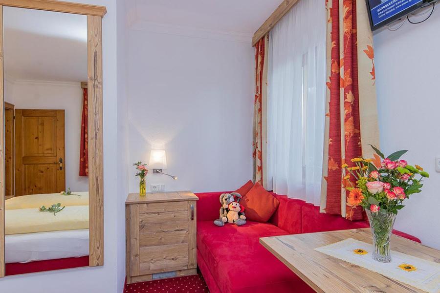 Hotel - Pension Oetzmooshof 상트조한임퐁가우 외부 사진