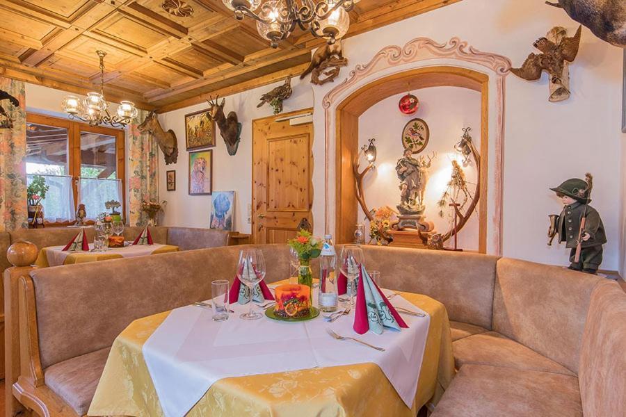 Hotel - Pension Oetzmooshof 상트조한임퐁가우 외부 사진