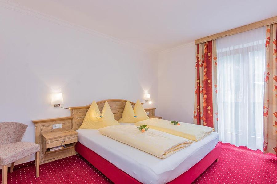 Hotel - Pension Oetzmooshof 상트조한임퐁가우 외부 사진